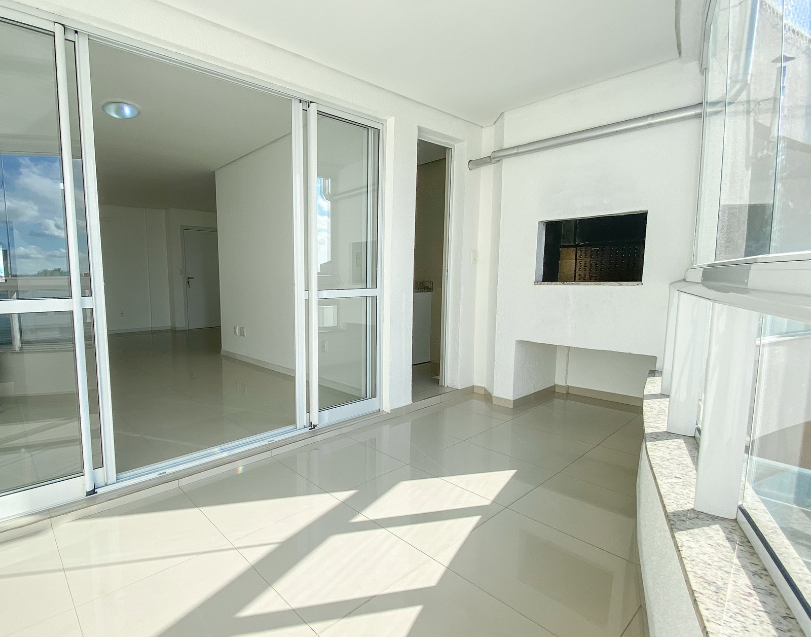 Foto 4 de Apartamento 3 Dormit. na Ressacada