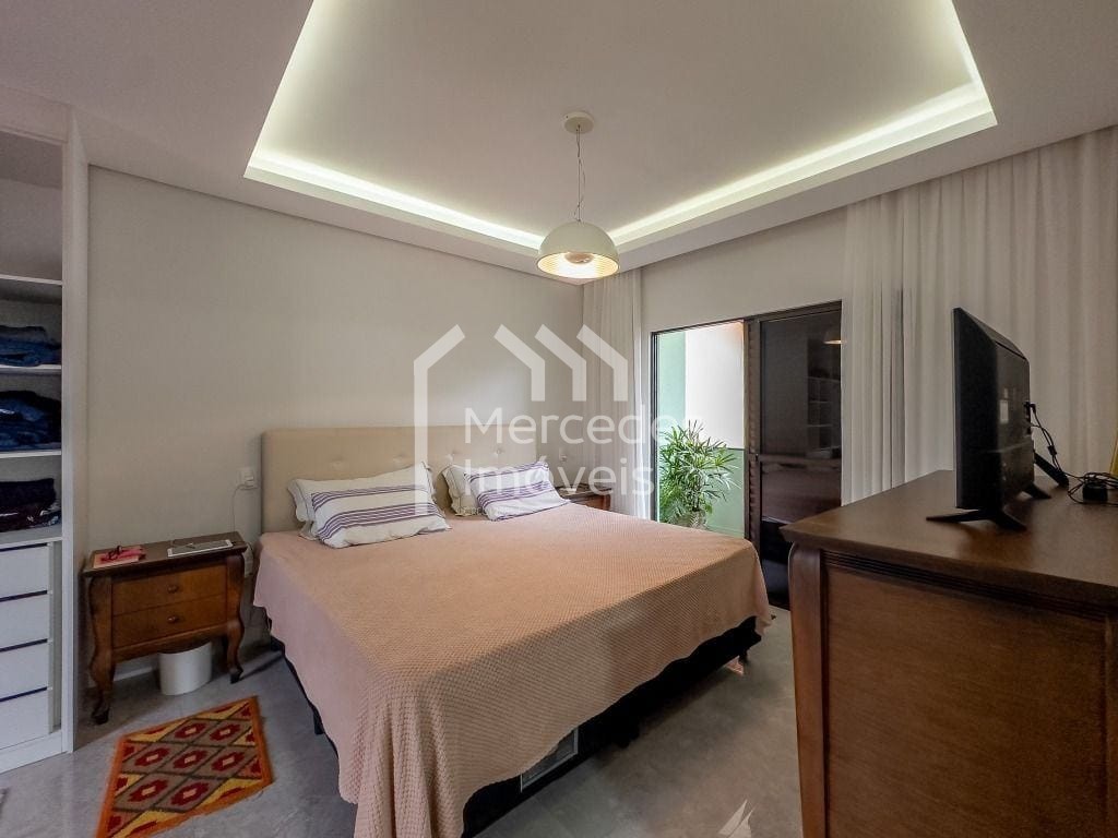 Foto 23 de Casa 4 suítes à venda · Fazenda, Itajaí