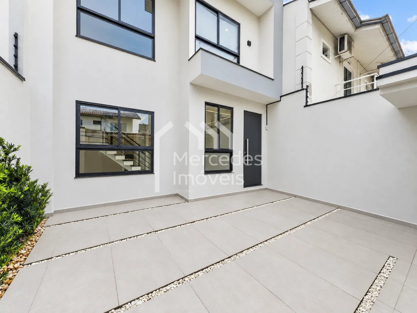 Foto 6 de Casa nova e semimobiliada com 3 dormitórios e churrasqueira no São João
