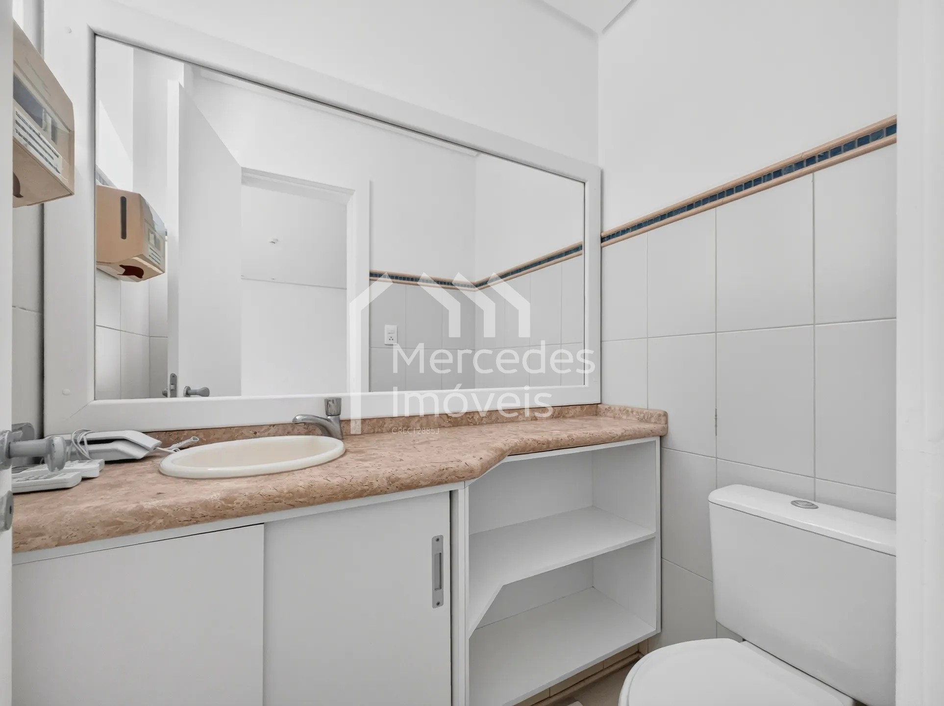 Foto 26 de Sala comercial para alugar · Centro, Itajaí · cond. Pasteur