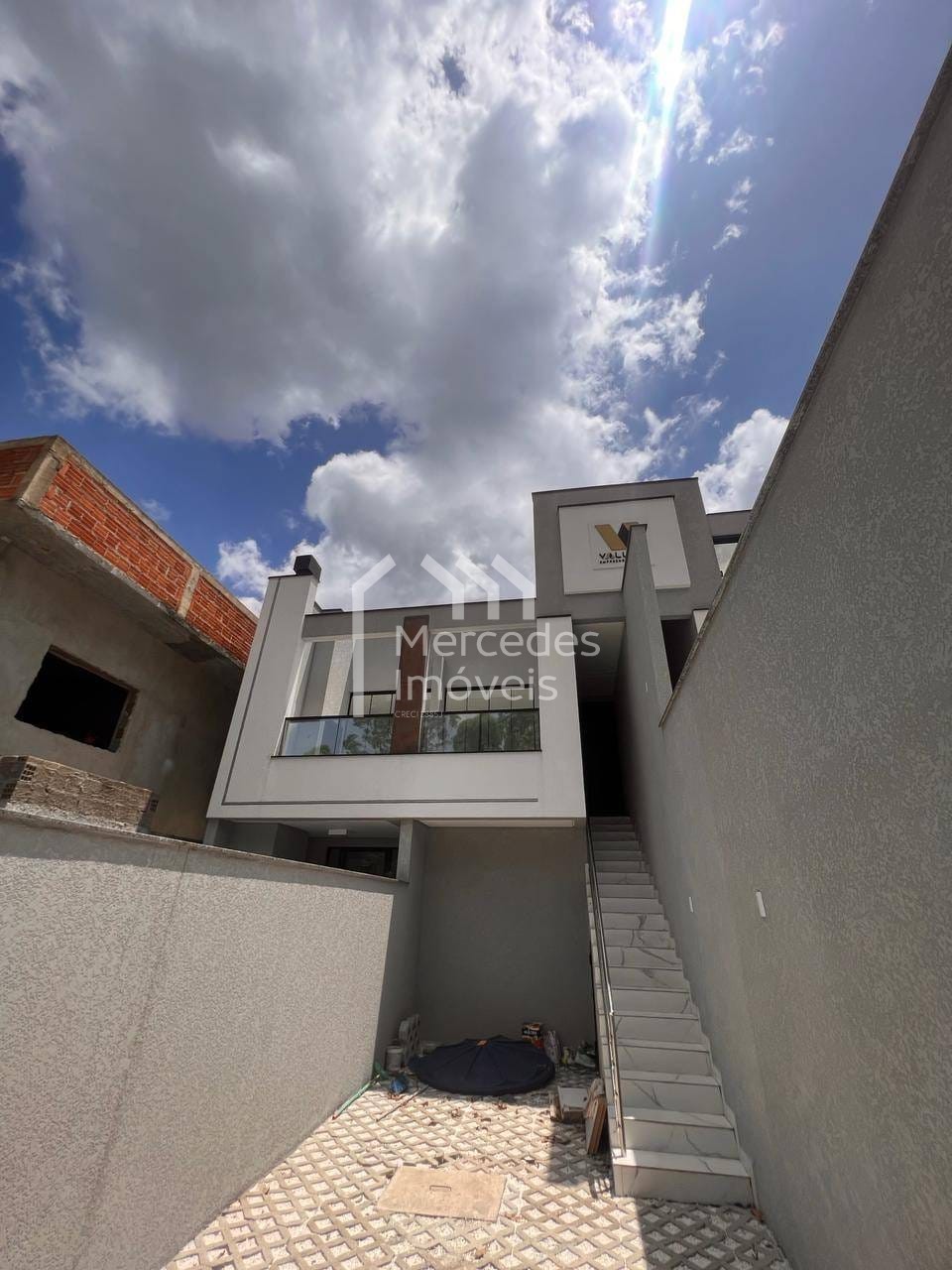 Foto 2 de Sobrado 2 suítes + 1 dorm à venda · Ressacada, Itajaí