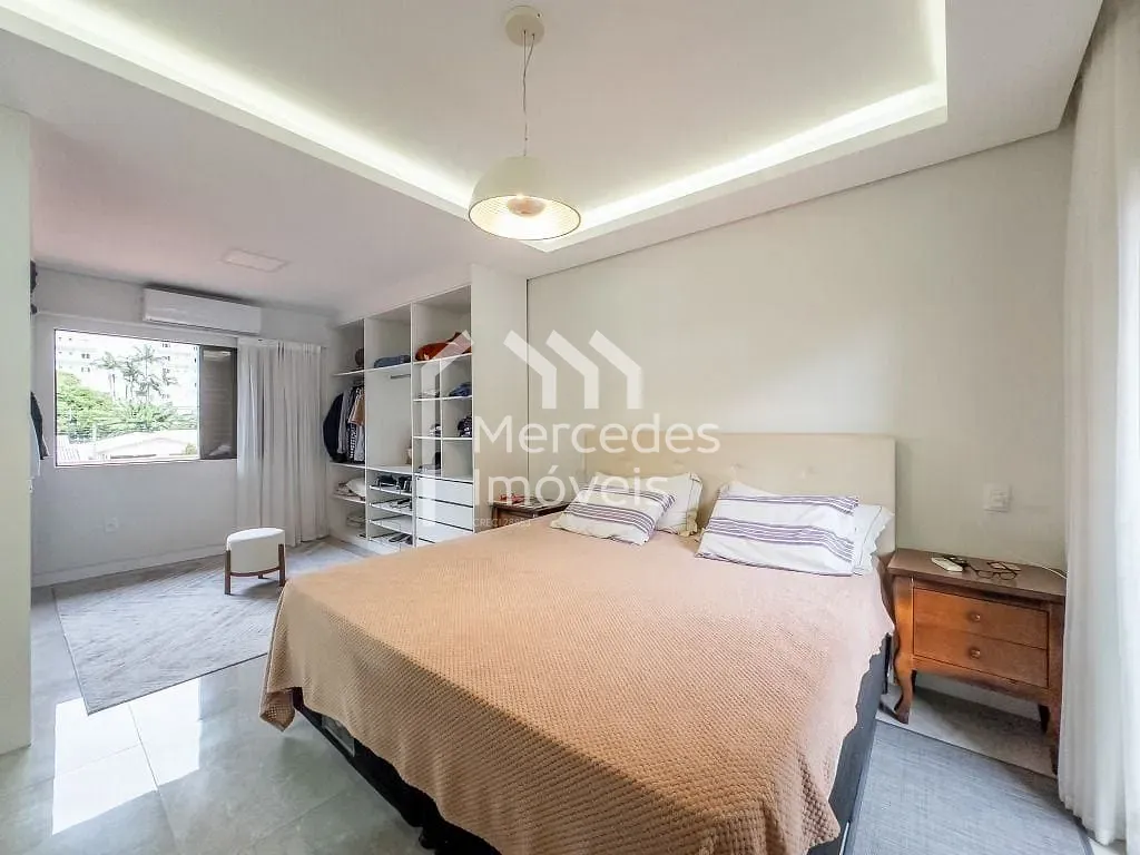 Foto 22 de Casa semimobiliada com 4 suítes à venda, 230.53m² Fazenda, Itajaí, SC