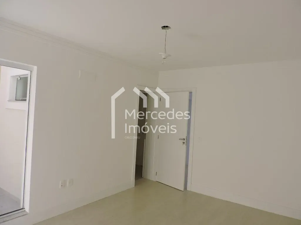 Foto 18 de Sobrado com 3 suítes à venda, 176 m² - Praia dos Amores - Balneário Camboriú/SC