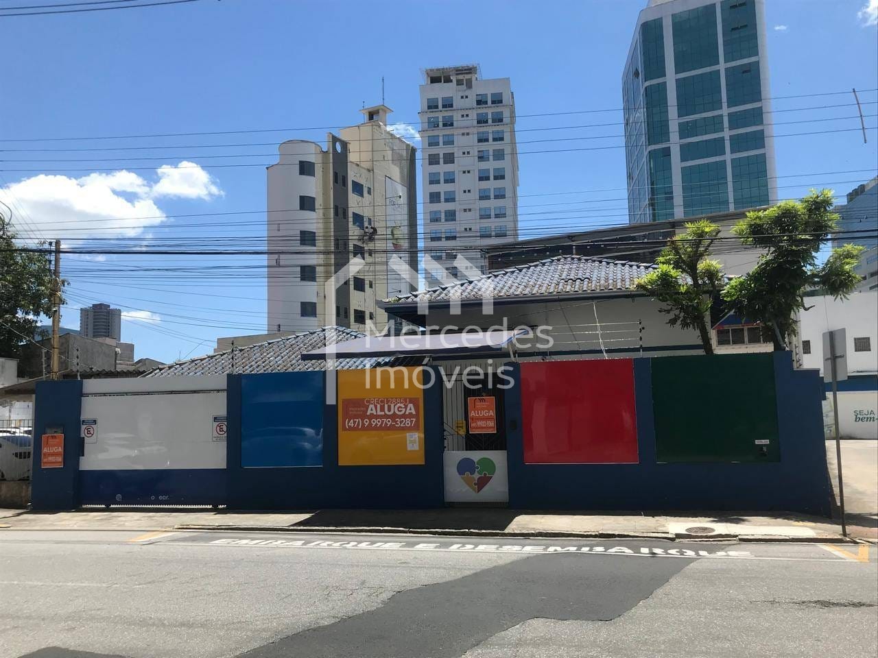 Foto 2 de Casa para alugar · Centro, Itajaí · 400 m²