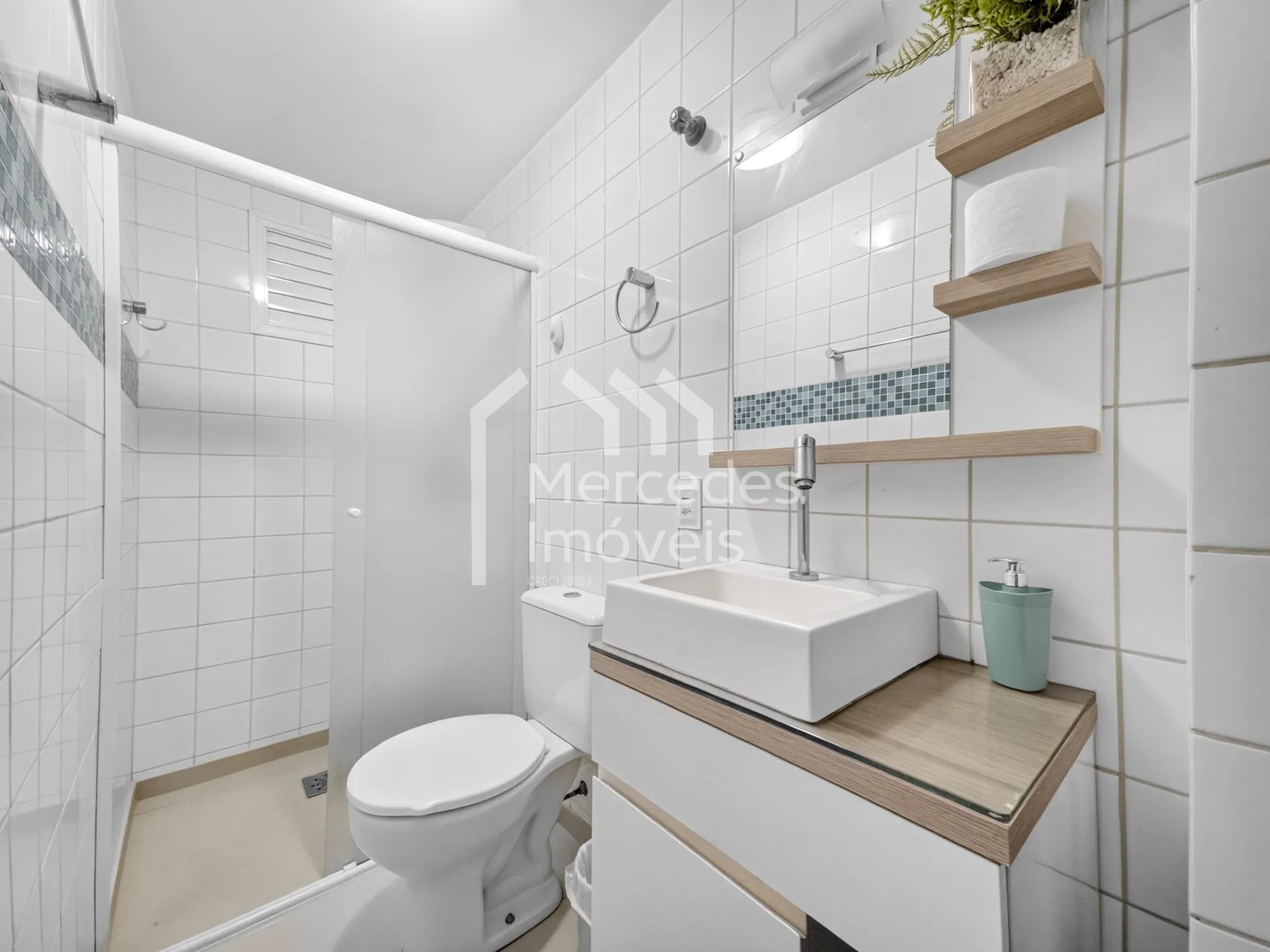 Foto 9 de Apartamento 1 suíte + 2 dorms para alugar · Centro, Balneário Camboriú