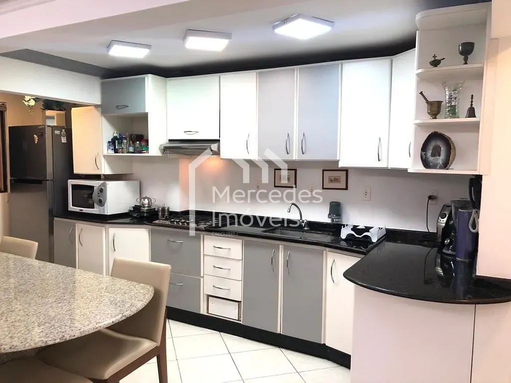 Foto 4 de Apartamento com 2 dormitórios à venda, 163 m² - Pioneiros - Balneário Camboriú/SC