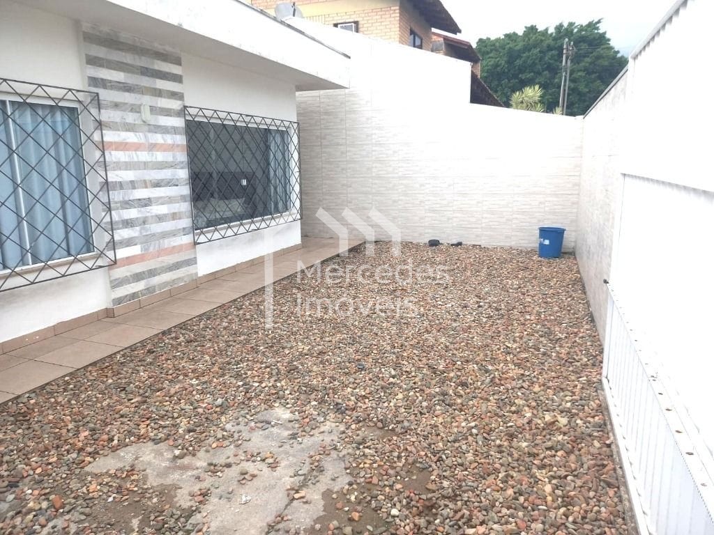 Foto 6 de Casa 1 suíte + 2 dorms à venda · São João, Itajaí · 200 m²