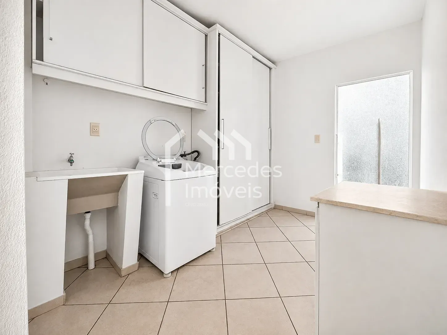 Foto 20 de Casa mobiliada para alugar com uma suíte mais 2 quartos, Bairro São João, Itajaí, SC R$7,300 + Taxas