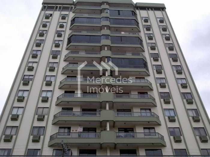 Foto 2 de Apartamento 1 suíte + 1 dorm à venda · Centro, Itajaí · Ed. Diplomata