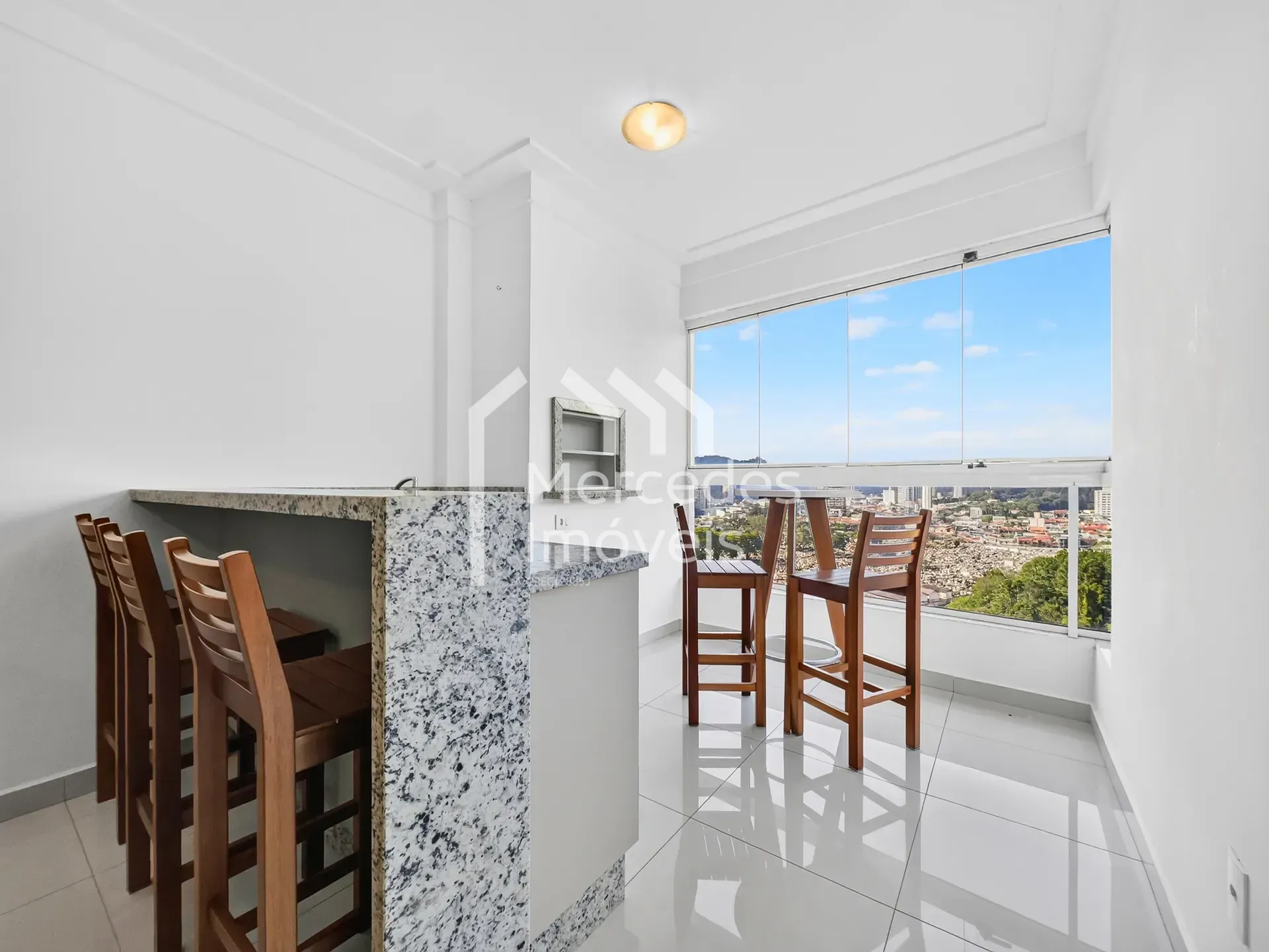 Foto 2 de Apartamento para locação com 2 quartos sendo 1 suíte com 84m², Fazenda, Itajaí, SC