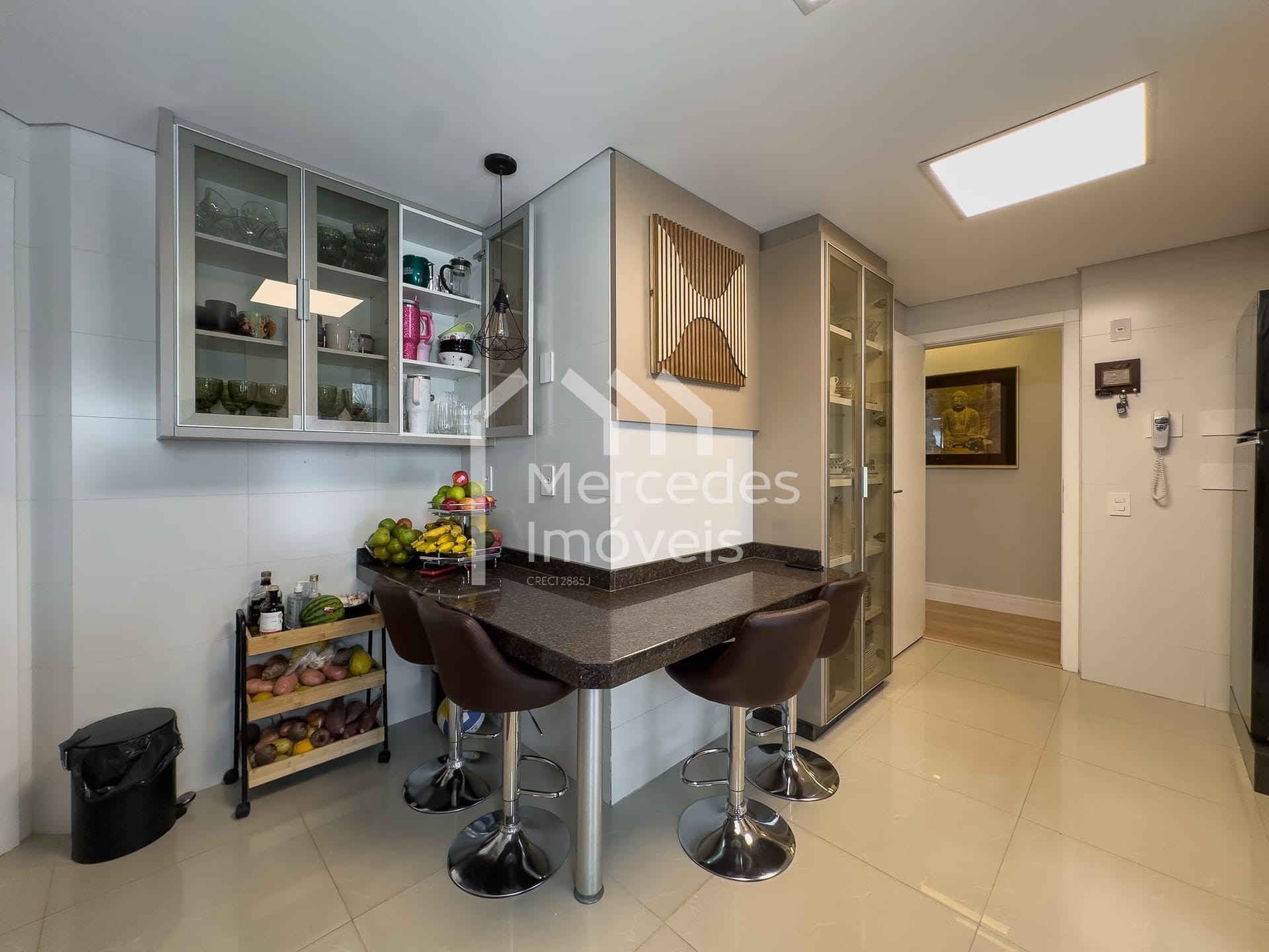 Foto 18 de Apartamento 3 suítes para alugar · Centro, Itajaí