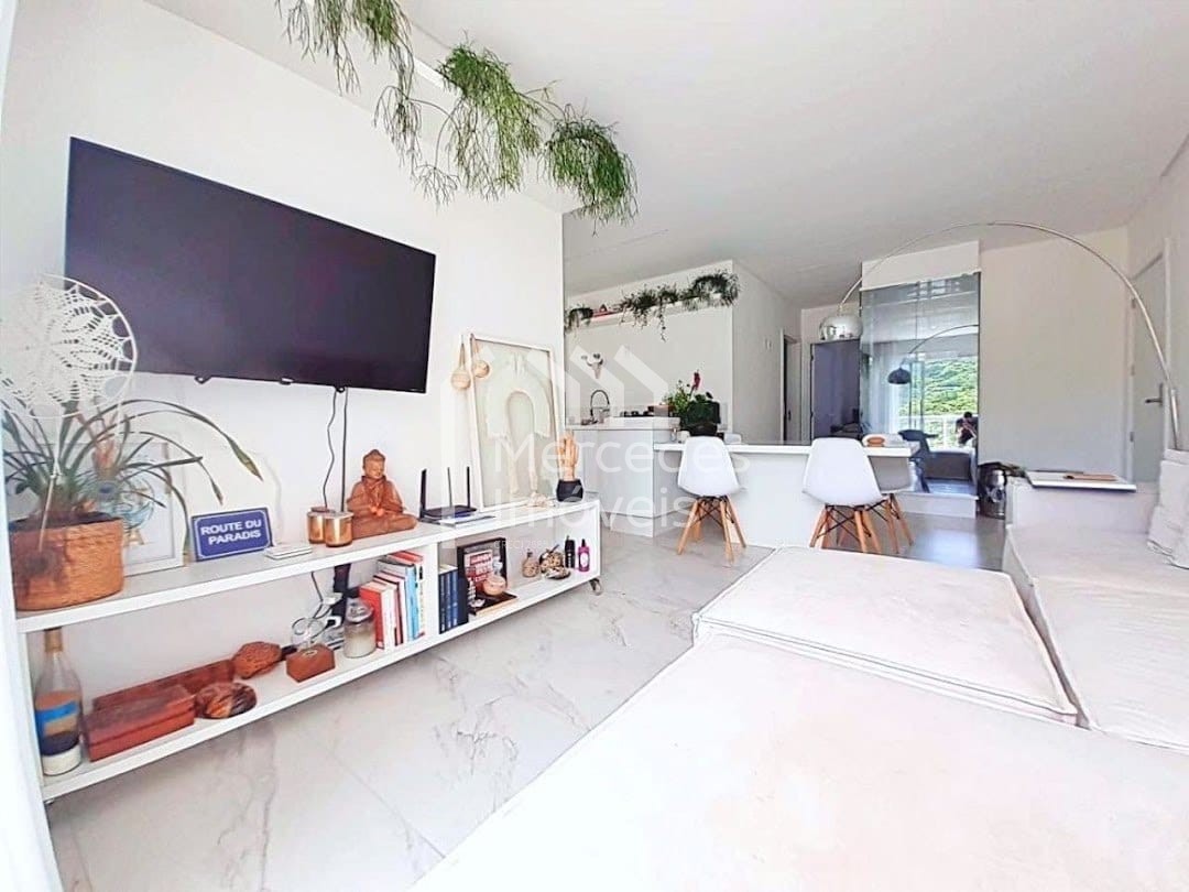 Foto 4 de Apartamento 2 suítes para alugar · Praia Brava de Itajaí