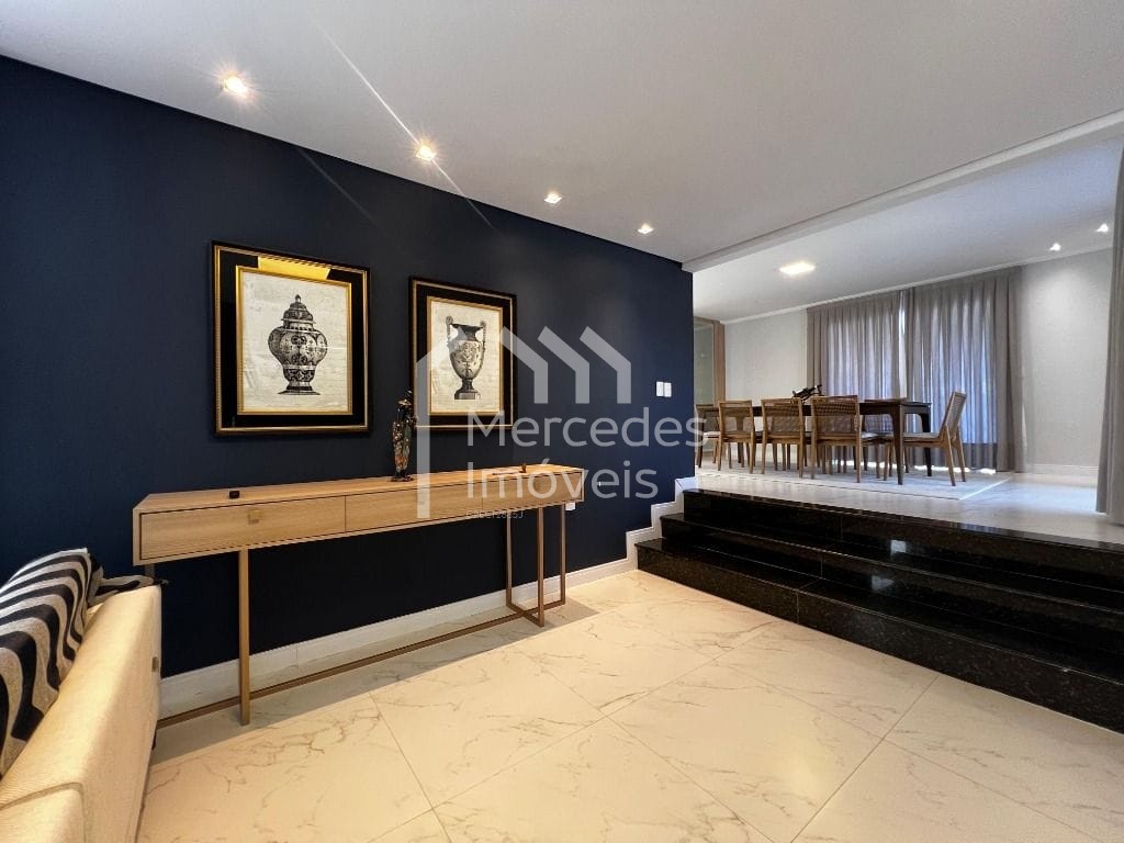 Foto 30 de Casa 3 suítes + 1 dorm à venda · Ariribá, Balneário Camboriú