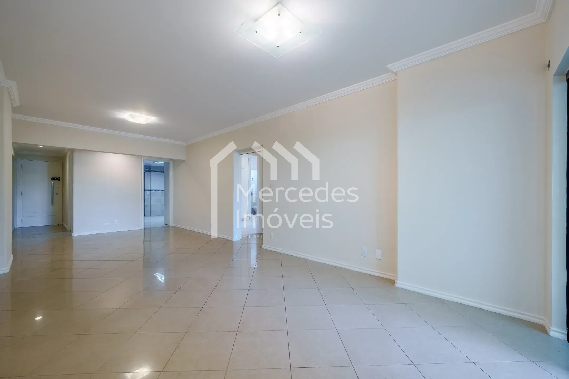 Foto 5 de Apartamento 3 suítes para alugar · Fazenda, Itajaí · SAINT MORITZ