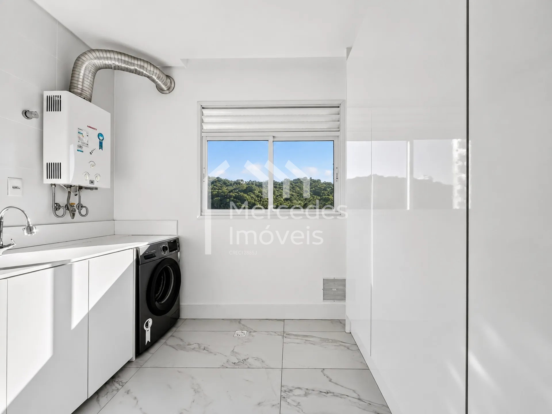 Foto 30 de Apartamento 2 suítes para alugar · Praia Brava de Itajaí
