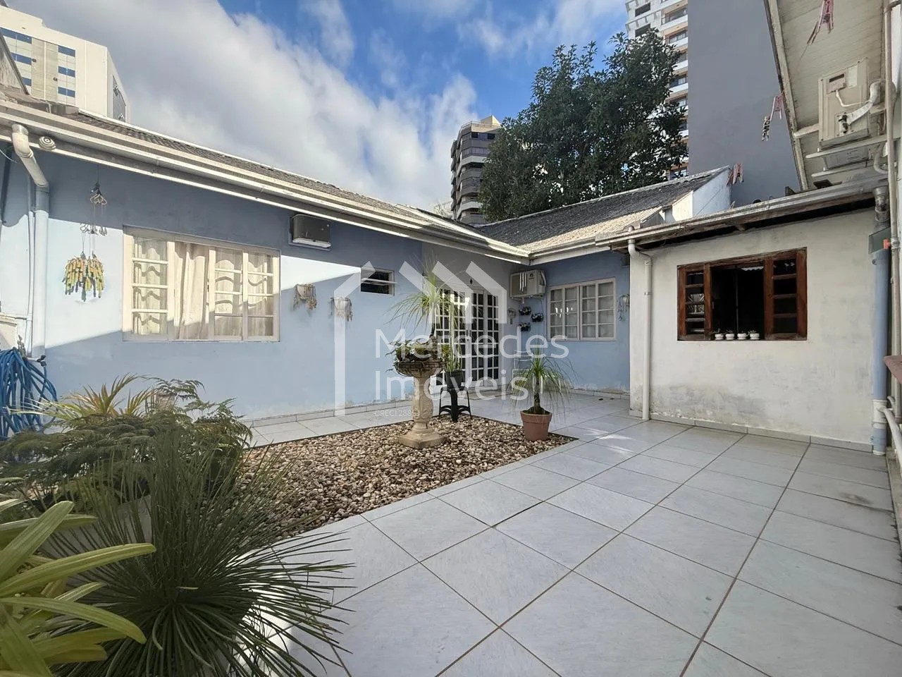 Foto 51 de Casa para alugar · Centro, Itajaí · 200 m²