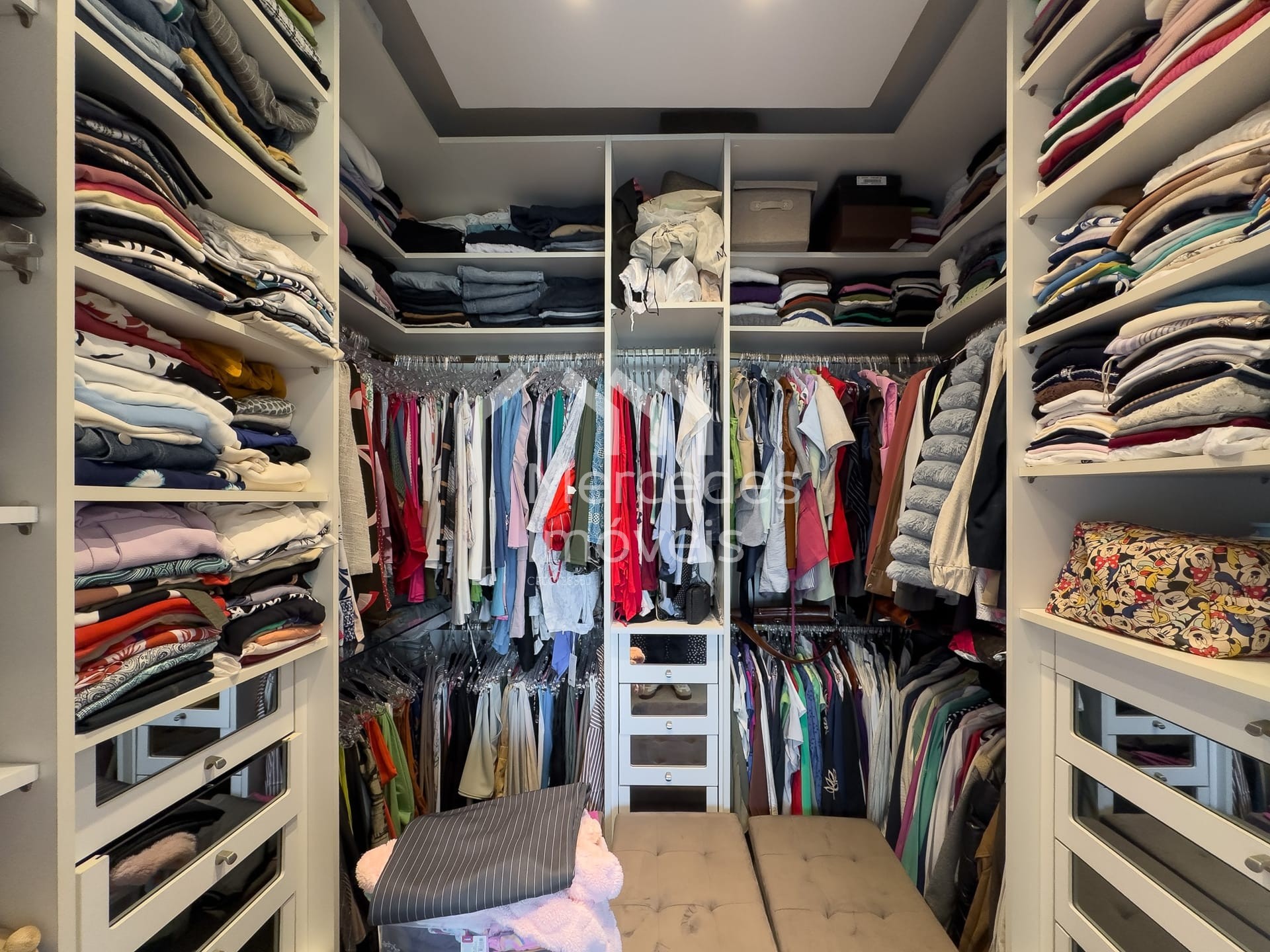 Foto 30 de Apartamento 3 suítes para alugar · Centro, Itajaí