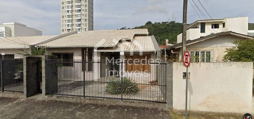 Foto 32 de Casa 1 suíte + 2 dorms à venda · Centro, Itajaí · 517 m²