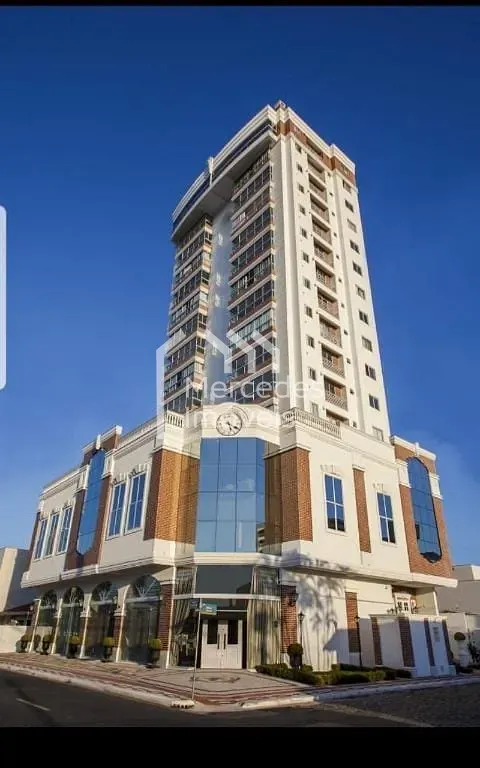 Foto 1 de Apartamento 1 suíte + 1 dorm à venda · São João, Itajaí · Edifício Monte Castelo