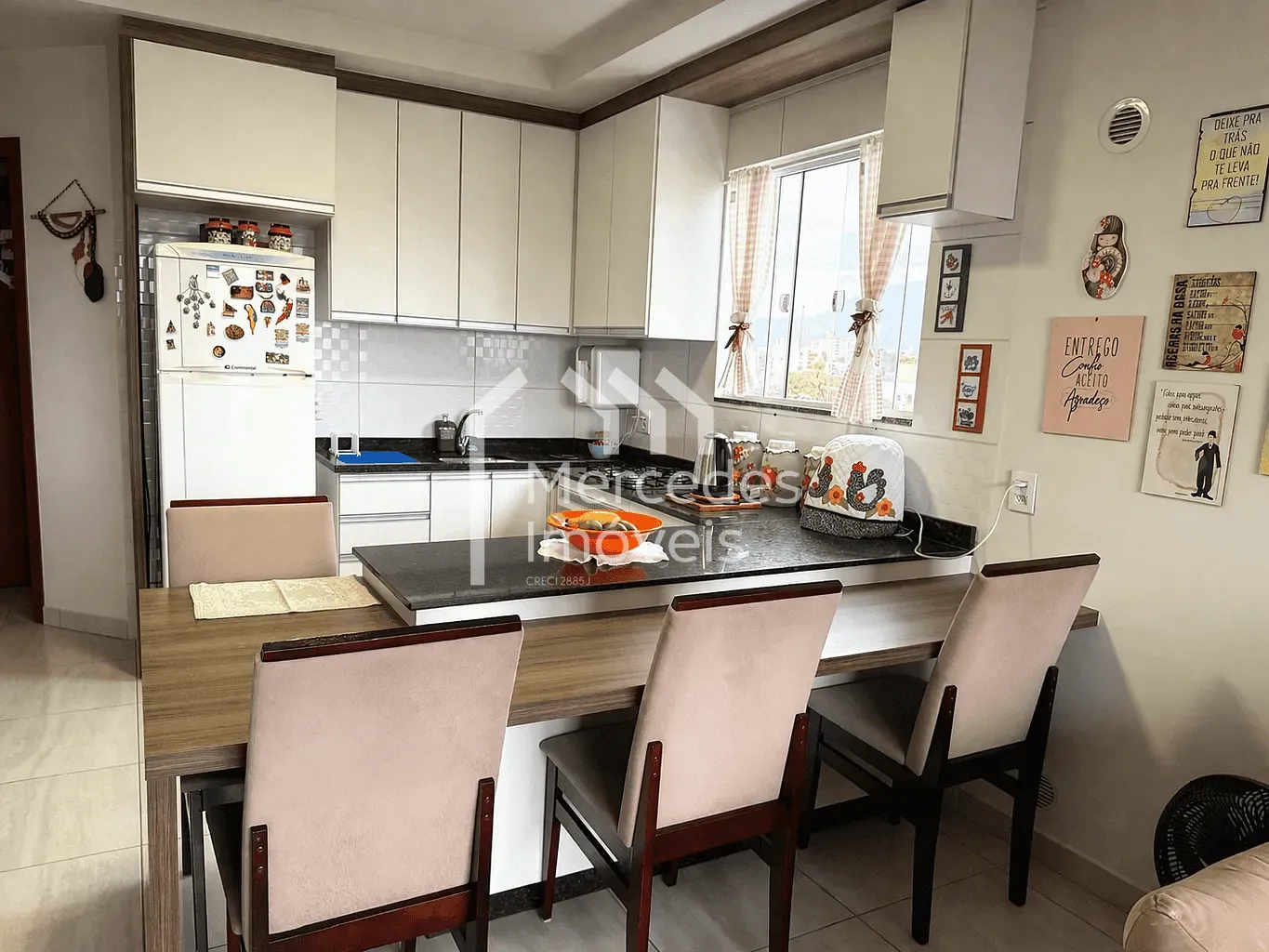 Foto 2 de Apartamento mobiliado com 1 suíte + 1 dormitório à venda, Gravatá, Navegantes, SC