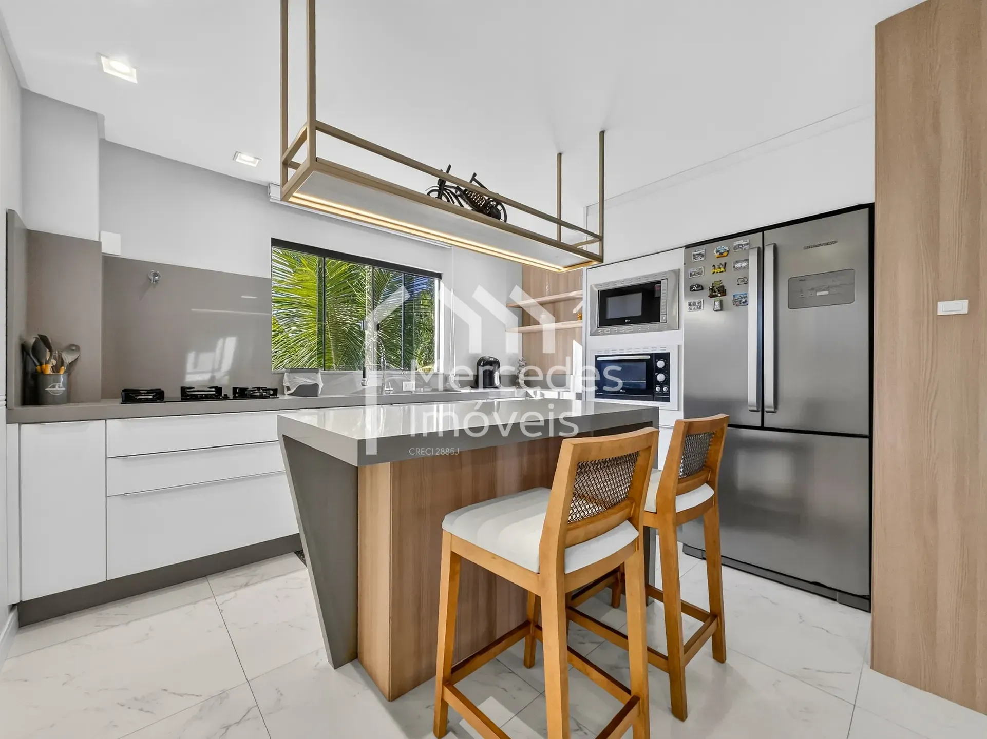 Foto 7 de Casa com 3 suítes + 1 dormitório à venda, 350 m² - Ariribá - Balneário Camboriú/SC