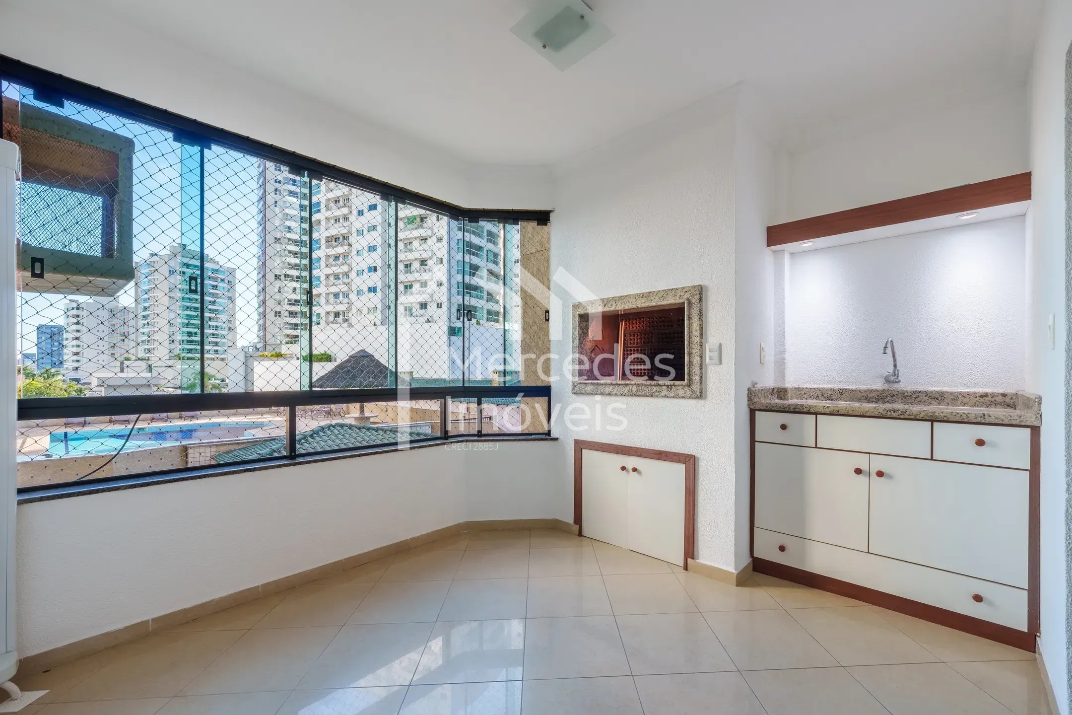 Foto 9 de Apartamento 3 suítes para alugar · Fazenda, Itajaí · SAINT MORITZ
