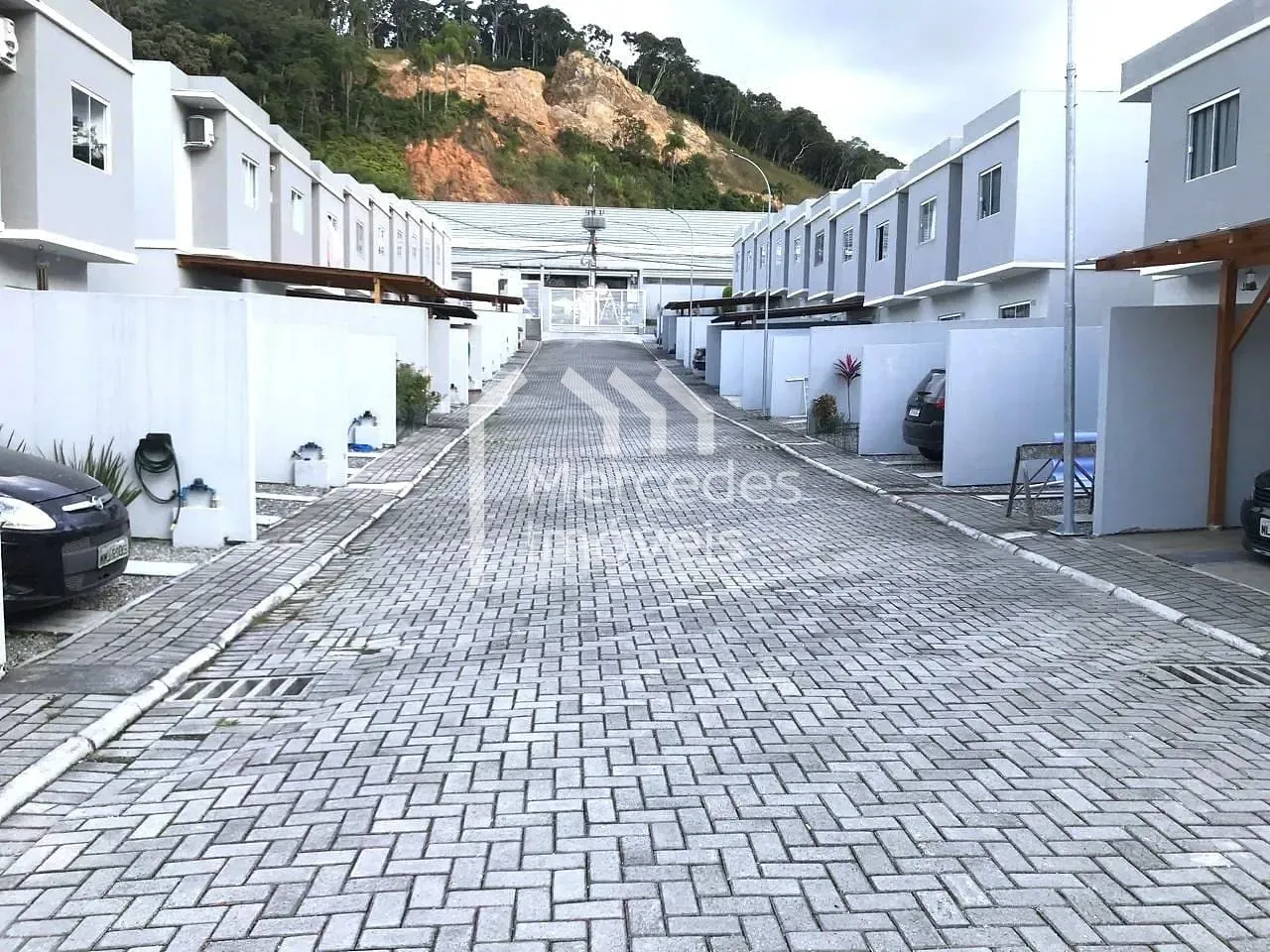 Foto 4 de Sobrado com 2 dormitórios à venda, 70 m² por R$ 365.000,00 - Espinheiros - Itajaí/SC