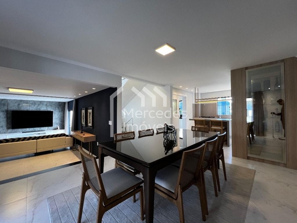 Foto 33 de Casa 3 suítes + 1 dorm à venda · Ariribá, Balneário Camboriú