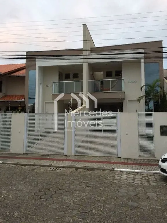Foto 1 de Casa semimobiliada, 2 suites + 1 dormitório, 148 m² - Dom Bosco - Itajaí/SC