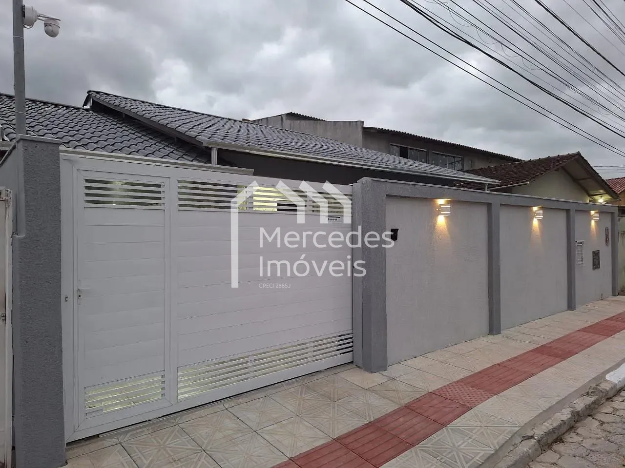 Foto 1 de Casa à venda - 2 suítes + 1 dormitório, São Vicente, Itajaí, SC