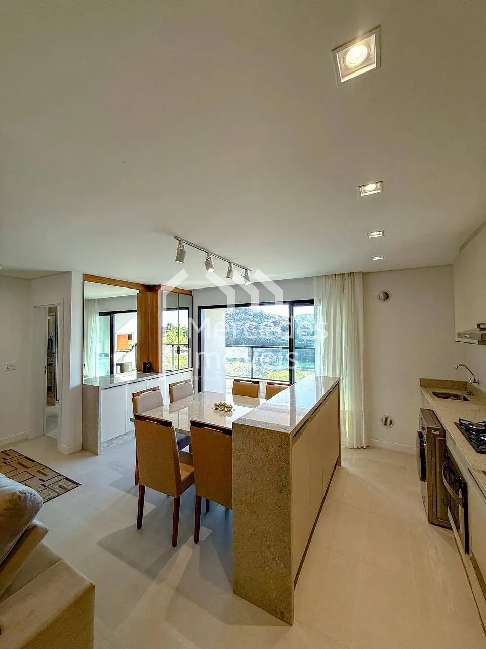 Foto 3 de Apartamento com 2 suítes à venda, 84m² - Praia Brava de Itajaí, Itajaí, SC