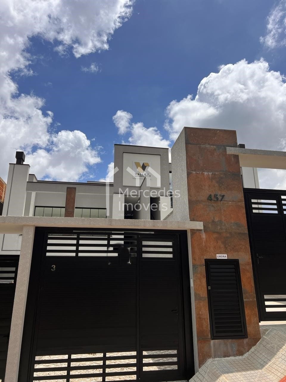 Foto 4 de Sobrado 2 suítes + 1 dorm à venda · Ressacada, Itajaí