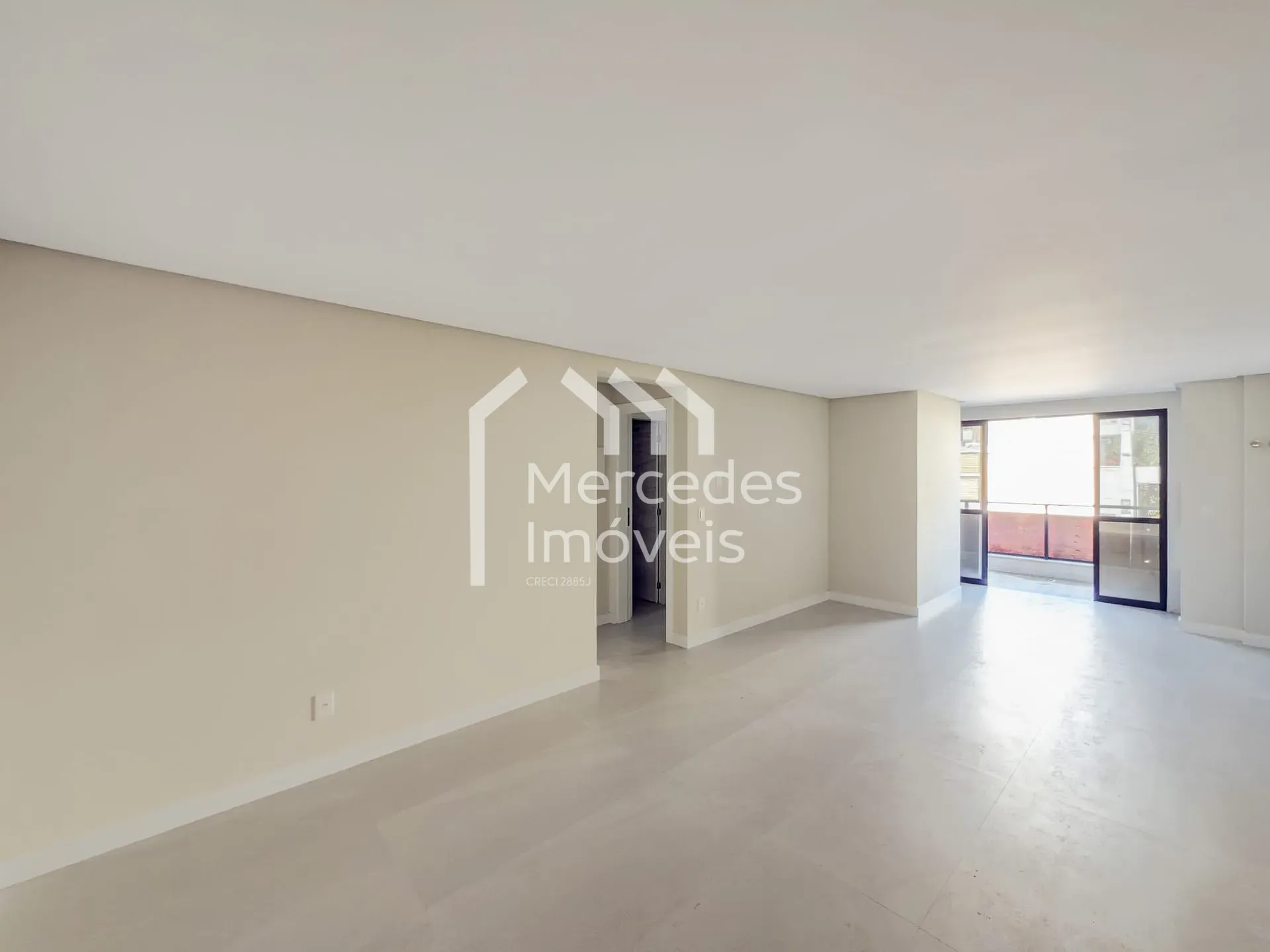 Foto 2 de Apartamento para permuta com 2 suítes, Praia dos Amores, Balneário Camboriú, SC