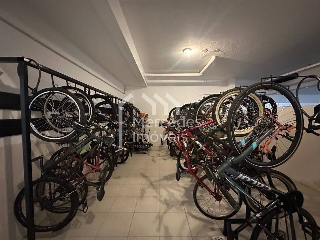 Foto 31 de Apartamento 3 suítes para alugar · Centro, Itajaí