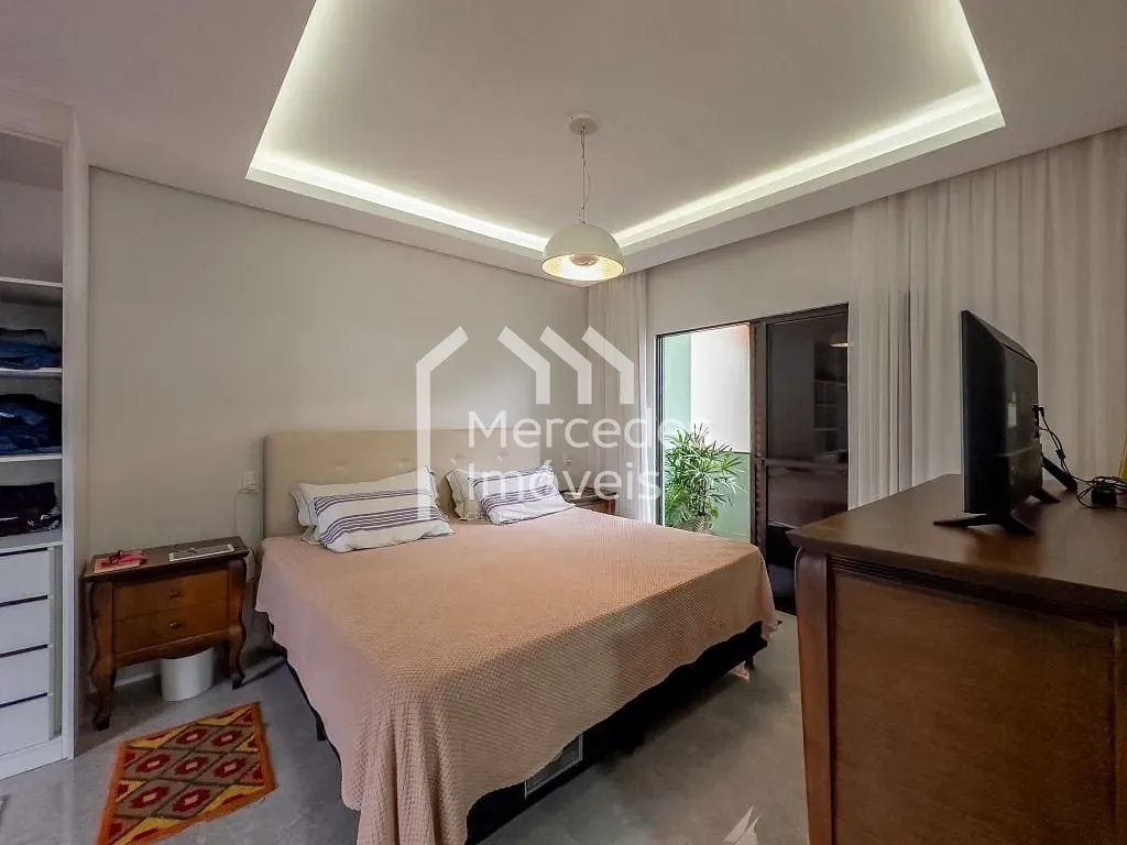 Foto 23 de Casa semimobiliada com 4 suítes à venda, 230.53m² Fazenda, Itajaí, SC