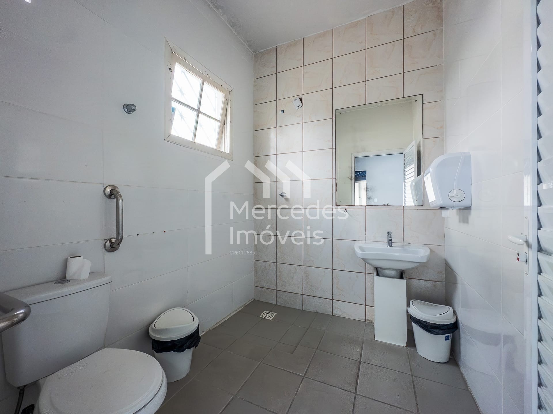 Foto 23 de Casa para alugar · Centro, Itajaí · 400 m²