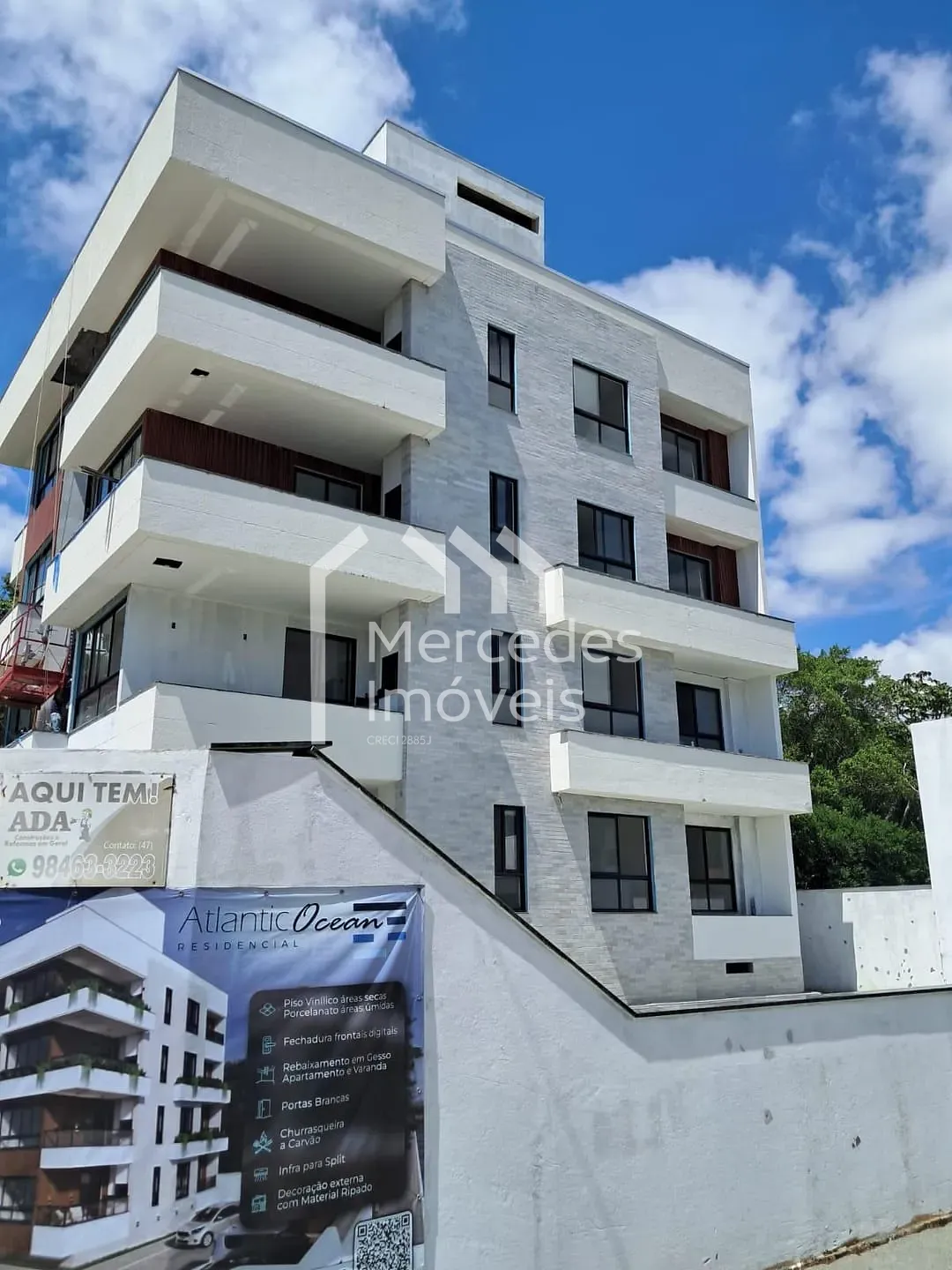 Foto 2 de Apartamento com 1 suíte + 1 dormitório à venda, Meia Praia, Navegantes, SC