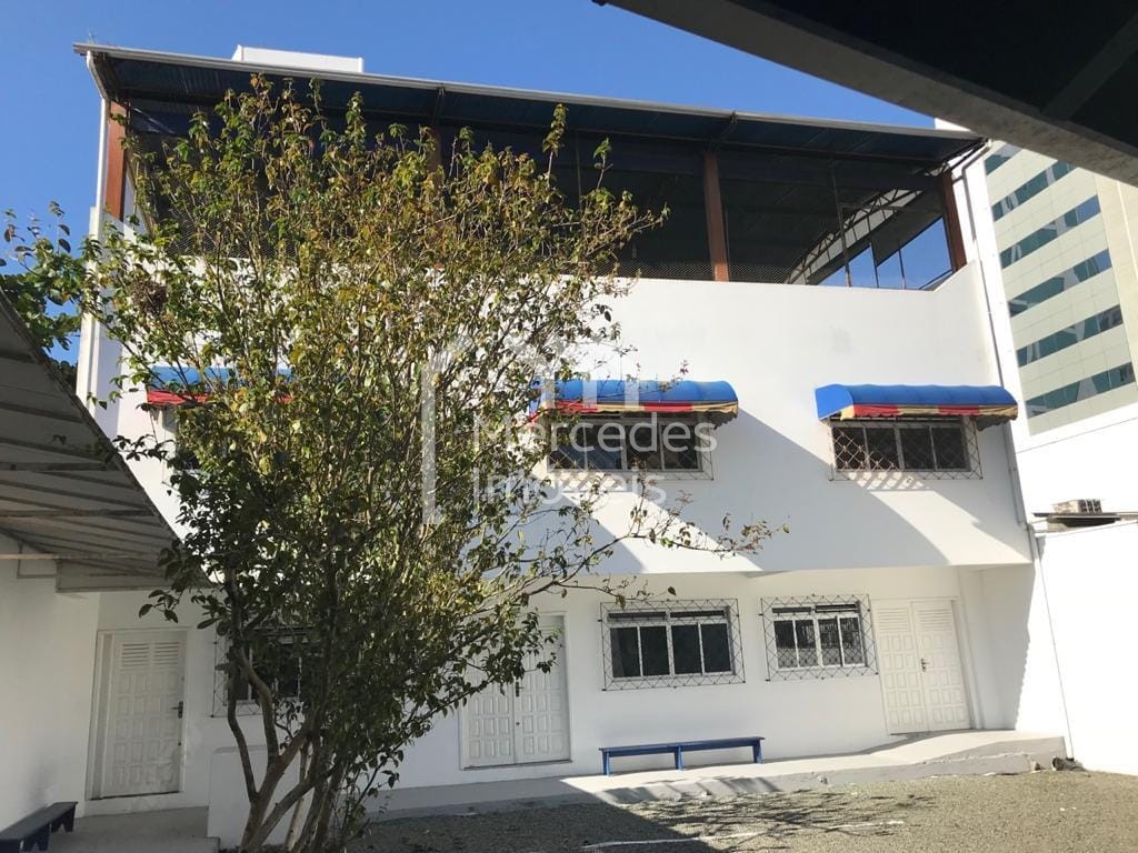 Foto 5 de Casa para alugar · Centro, Itajaí · 400 m²