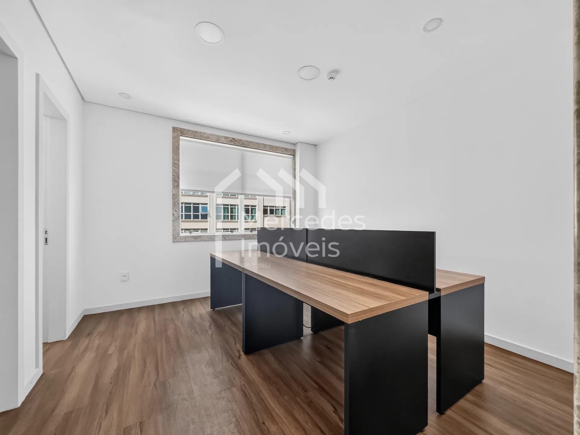 Foto 2 de Sala comercial para alugar · Centro, Itajaí · cond. Pasteur