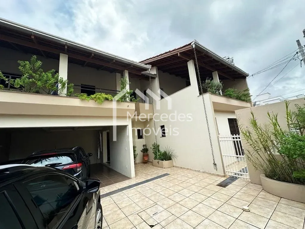 Foto 1 de Casa mobiliada com 1 suíte + 2 dormitórios à venda, 400 m² - São Judas - Itajaí/SC