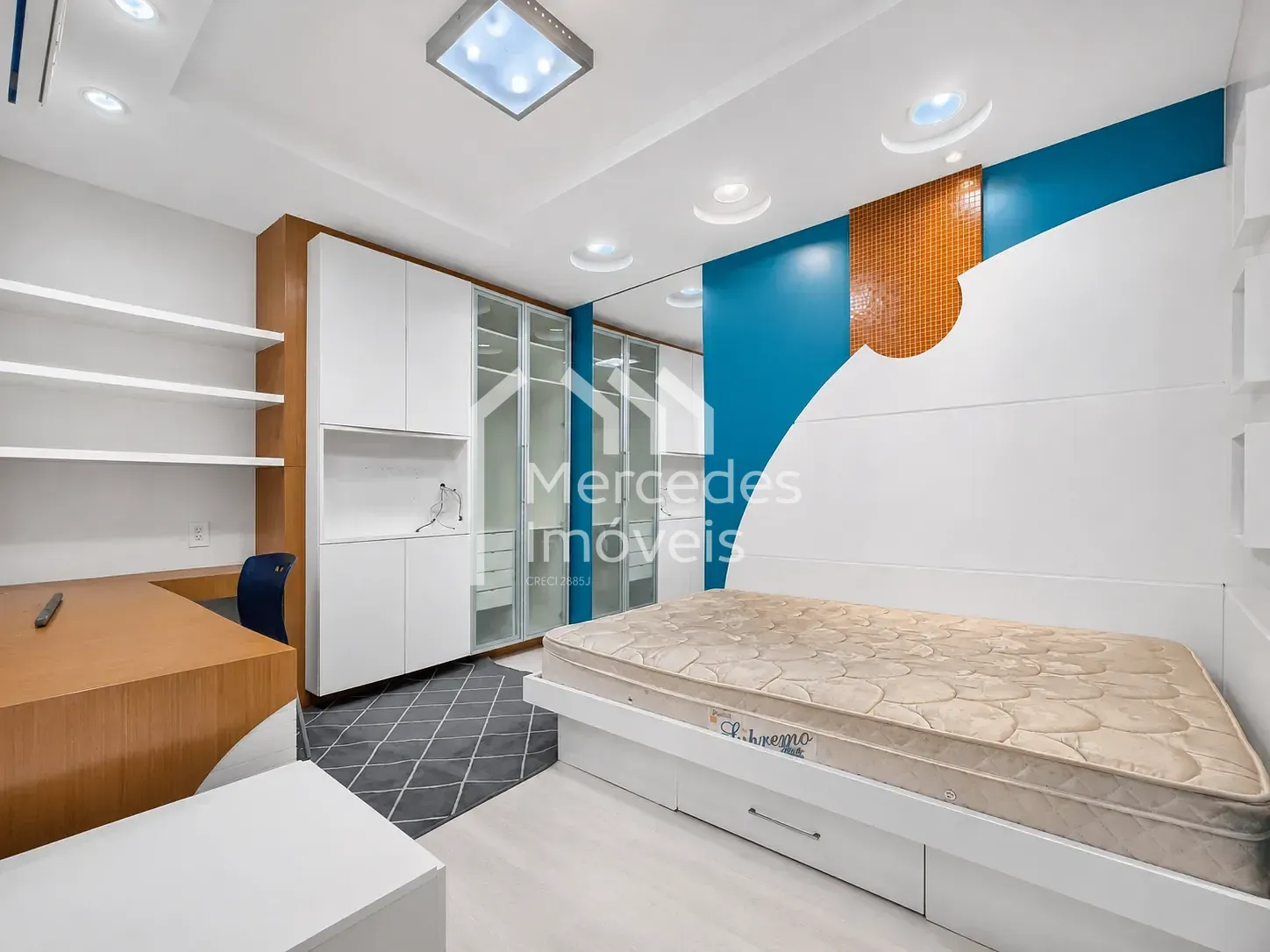 Foto 14 de Casa mobiliada para alugar com uma suíte mais 2 quartos, Bairro São João, Itajaí, SC R$7,300 + Taxas