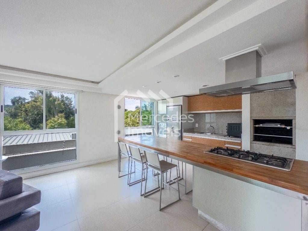 Foto 5 de Apartamento 1 suíte + 1 dorm à venda · Praia Brava de Itajaí · Dubai