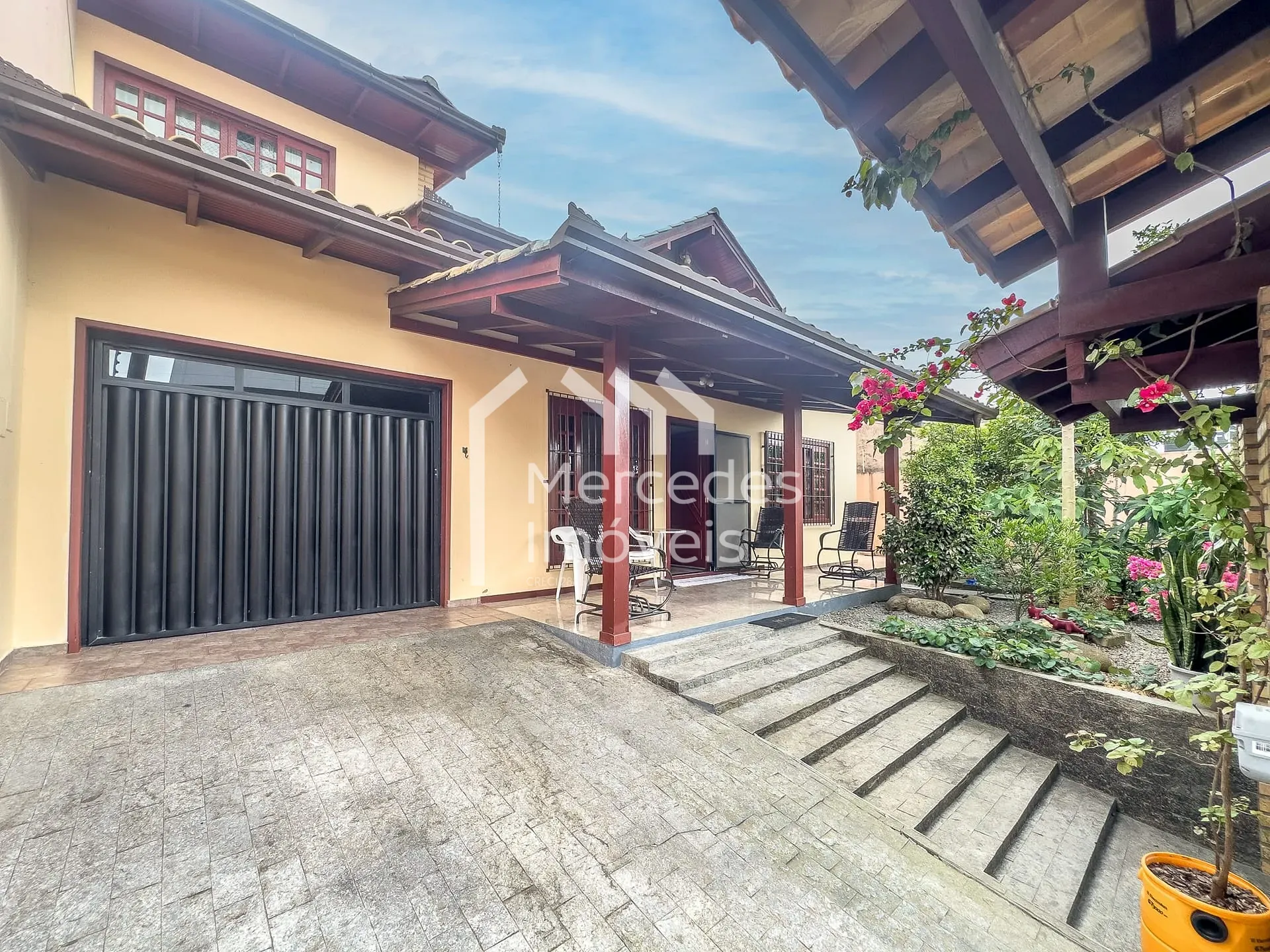 Foto 1 de Casa com 3 suítes à venda, 167 m² por R$ 1.750.000,00 - Dom Bosco - Itajaí/SC