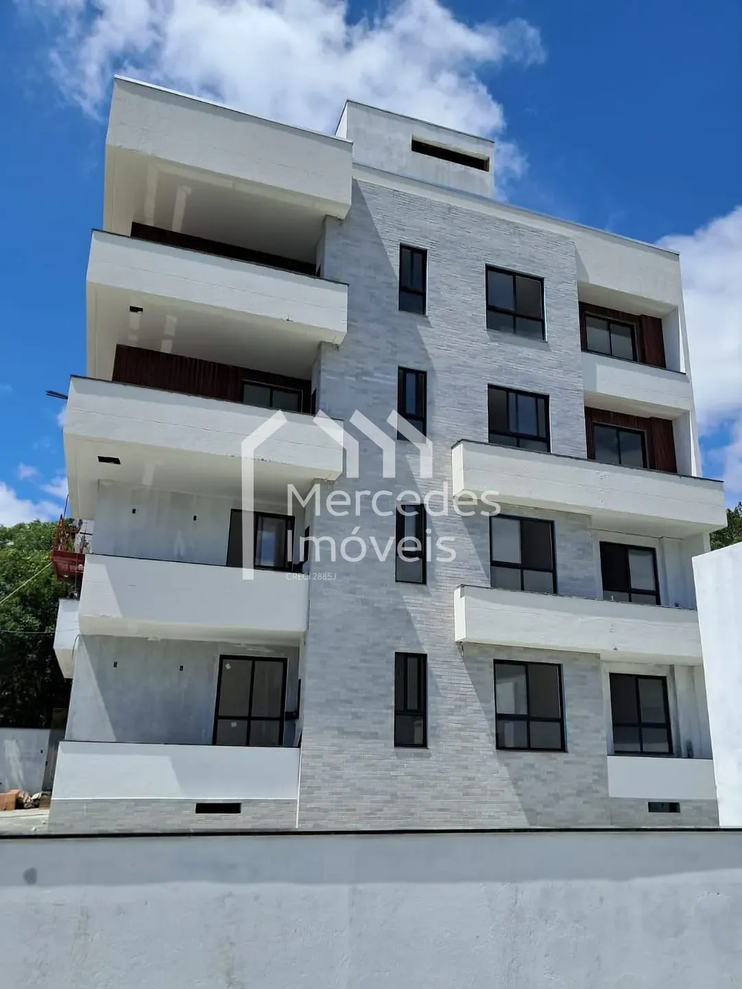 Foto 1 de Apartamento com 1 suíte + 1 dormitório à venda, Meia Praia, Navegantes, SC