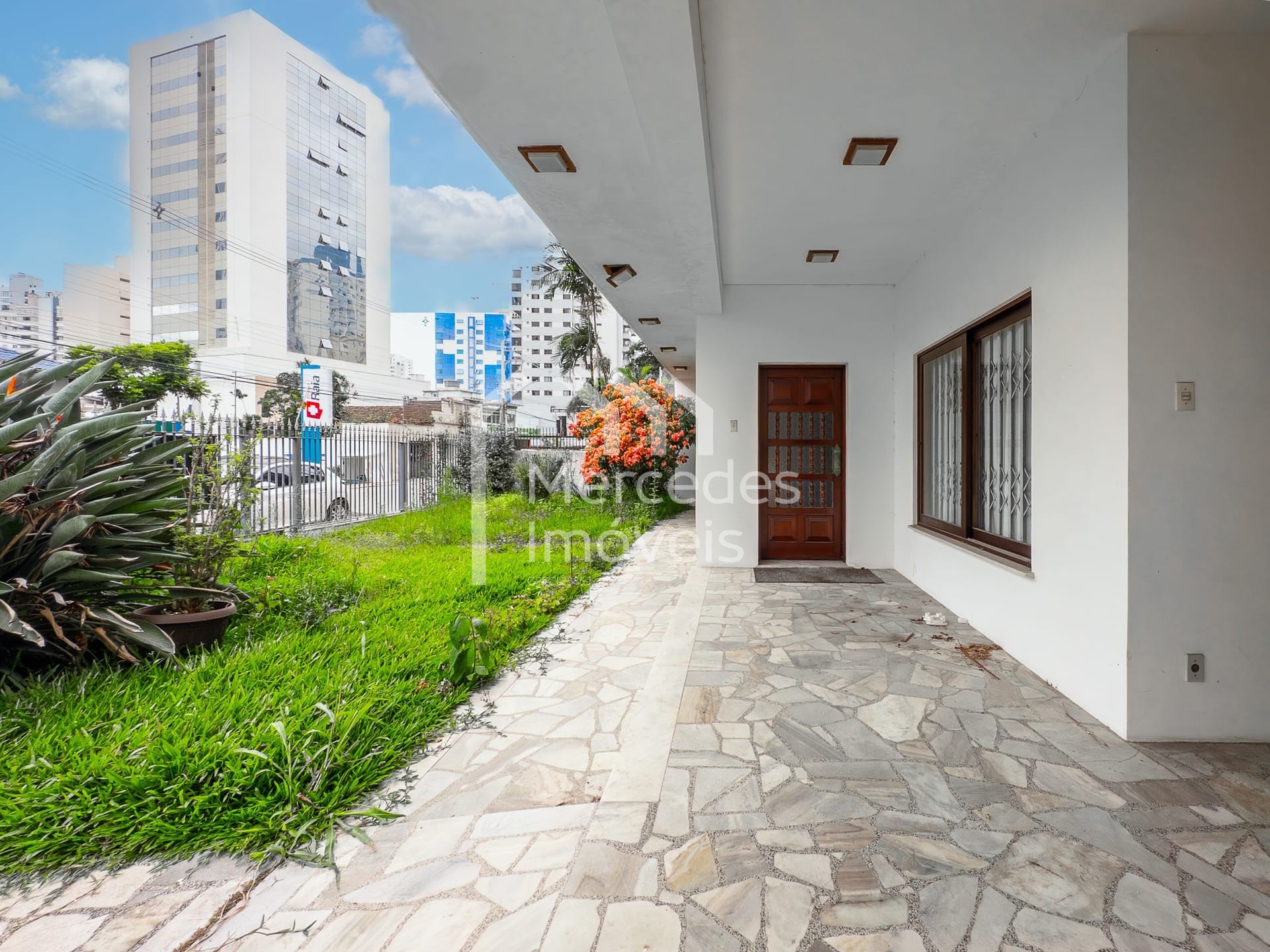 Foto 4 de Casa para alugar · Centro, Itajaí · 180 m²