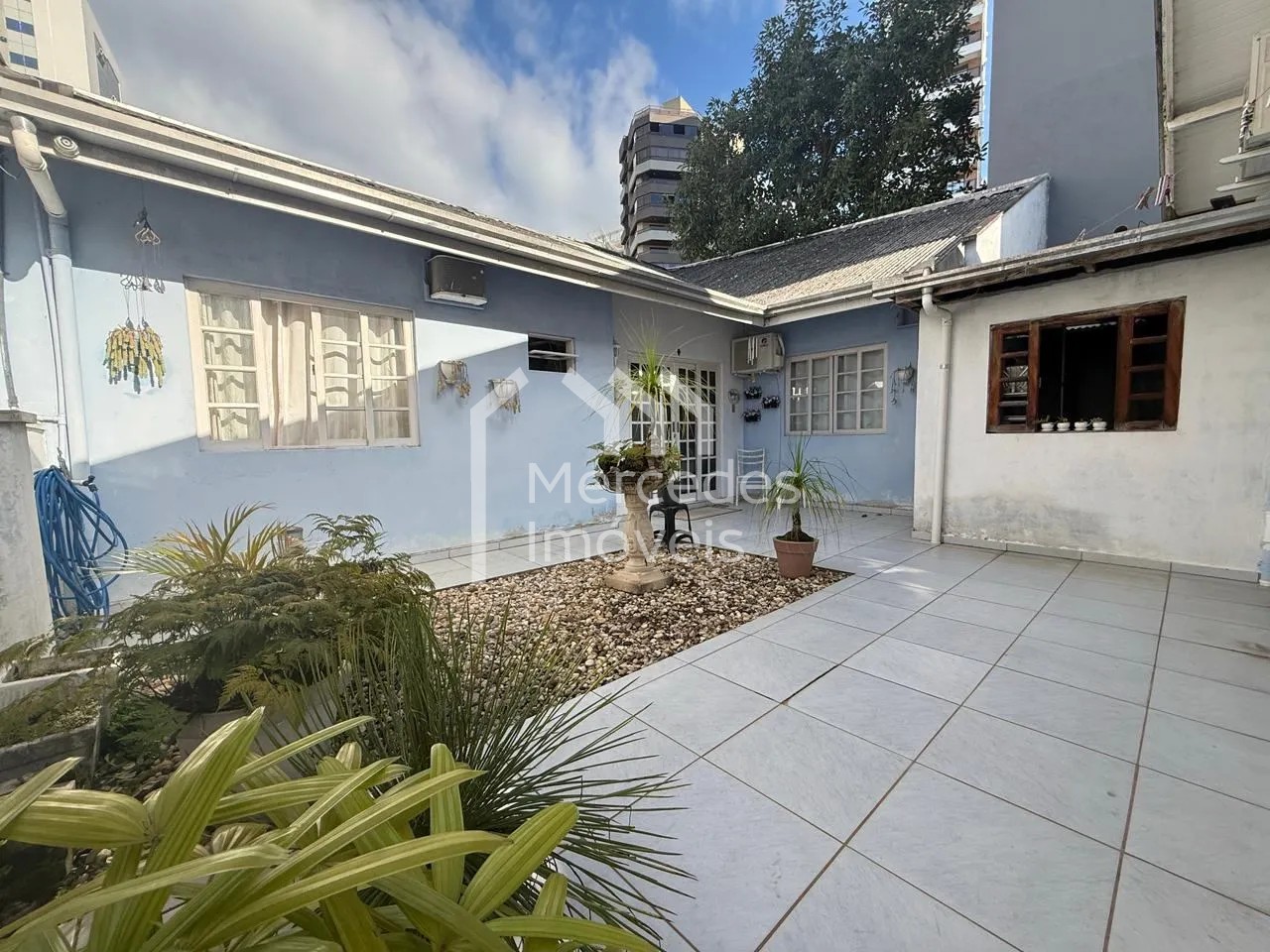 Foto 52 de Casa para alugar · Centro, Itajaí · 200 m²