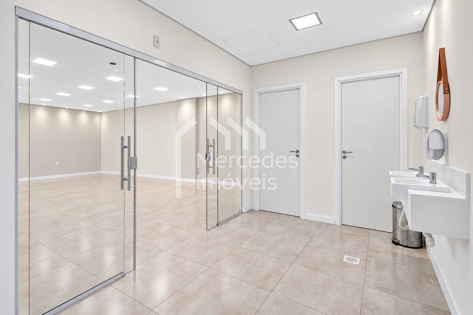 Foto 9 de Sala comercial de 50 m² para alugar no Centro, Itajaí