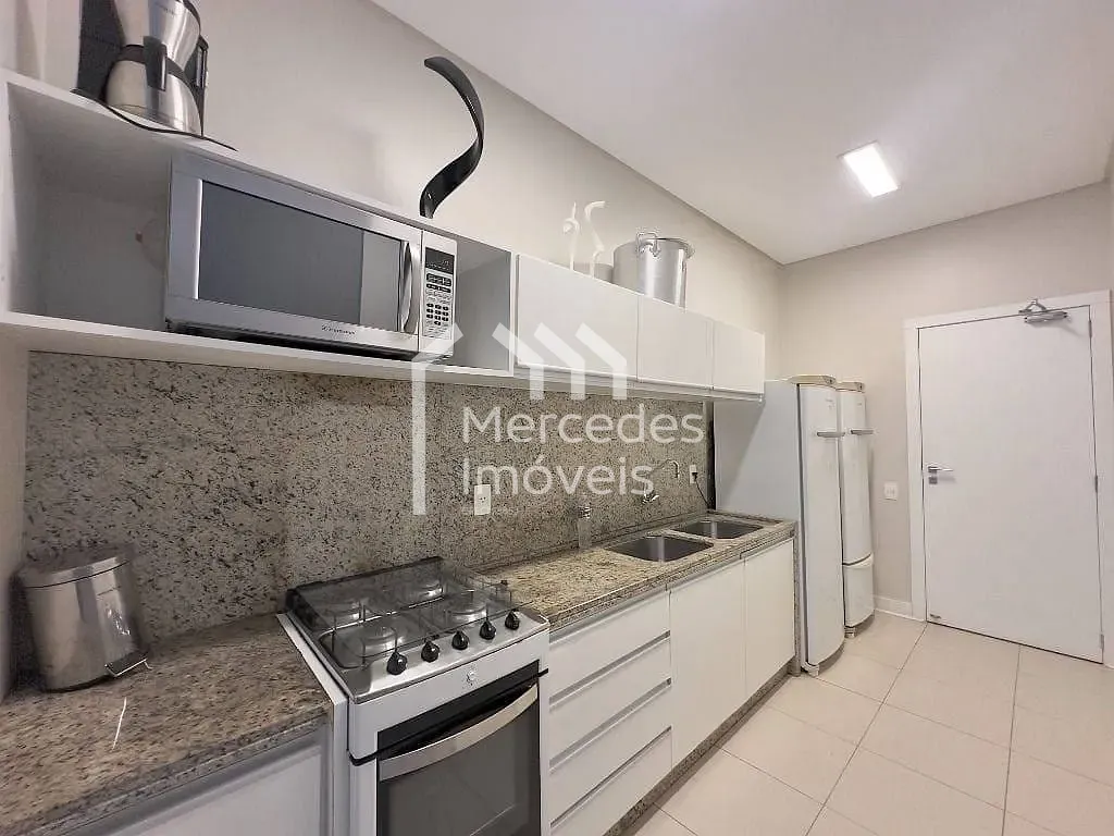 Foto 10 de Apartamento com 3 suítes, 2 vagas para locação, Centro, Itajaí, SC