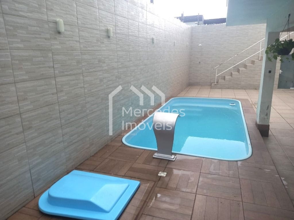 Foto 4 de Casa 1 suíte + 2 dorms à venda · São João, Itajaí · 200 m²