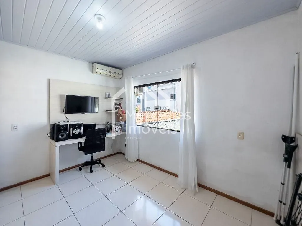 Foto 6 de Casa com 3 dormitórios à venda, 300 m² - Centro - Itajaí/SC